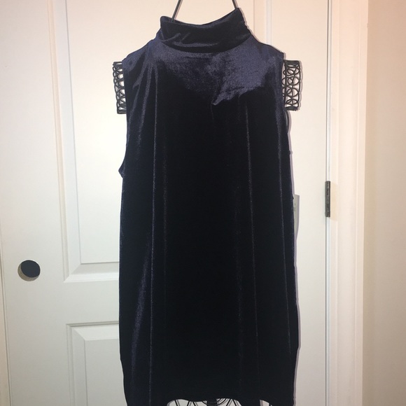 Tahari Tops - NWT Tahari velvet Murray Knit in Stargazer, S,L